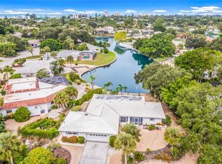 5516 Contento Dr, Sarasota, FL 34242