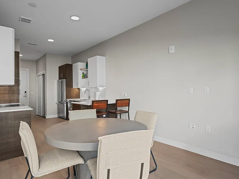 2525 Arapahoe St #D105 — Photo 12