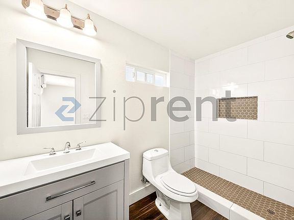 5th image of 3300 Wisconsin Ave #B
