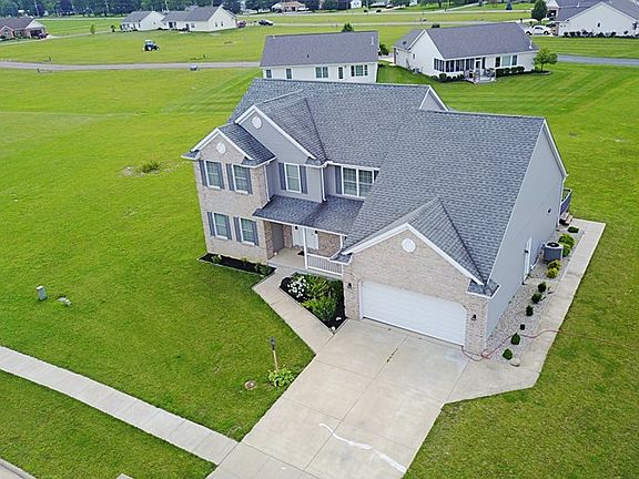 2nd image of 689 Augusta Dr