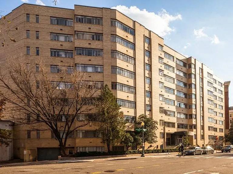 Gelmarc Towers — Photo 30