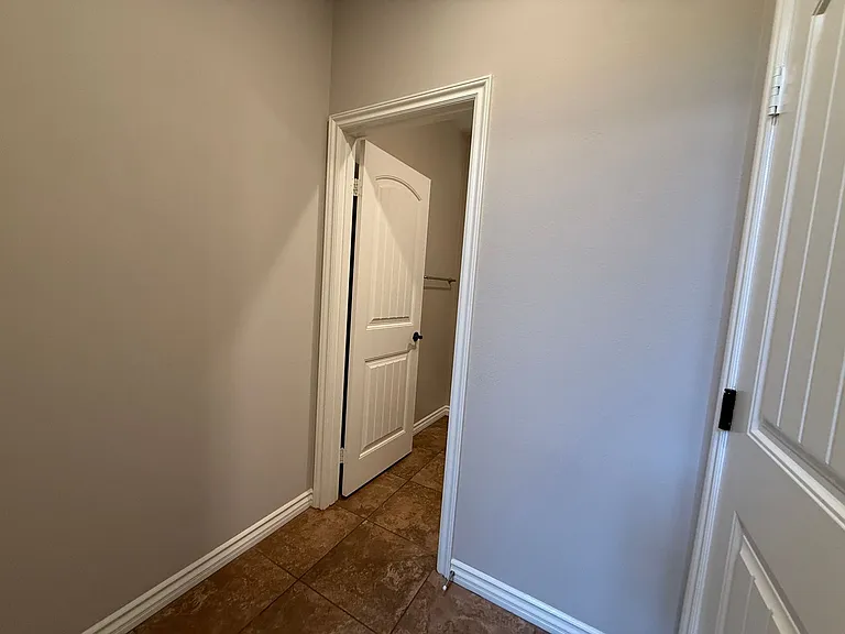29052 W Hills Dr — Photo 13
