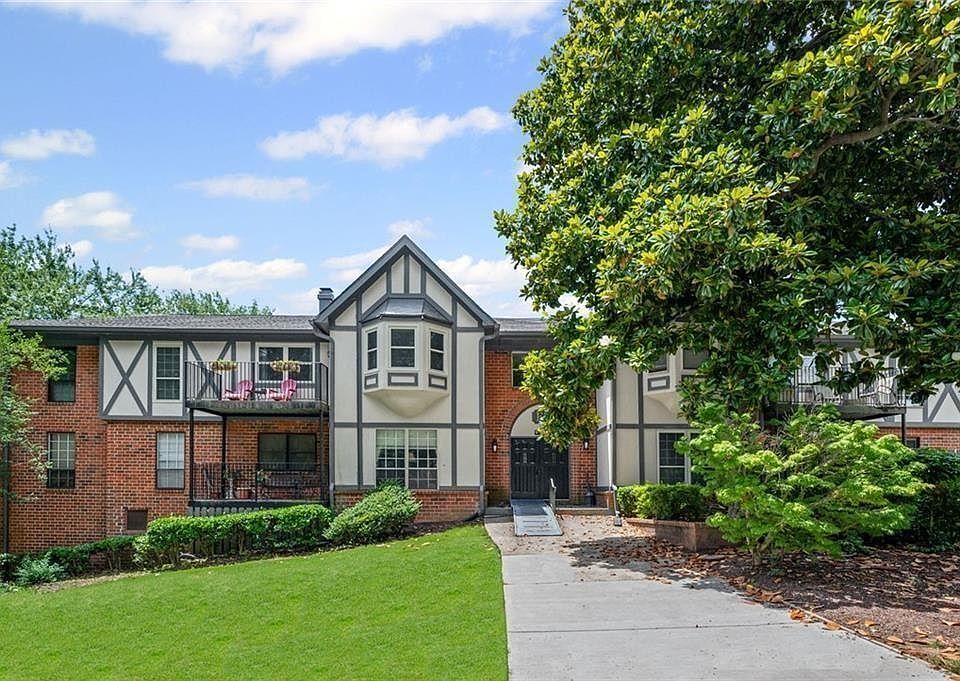 1st image of 6851 Roswell Rd APT E4