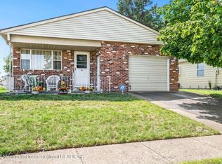 10 La Casta Ct, Toms River, NJ 08757