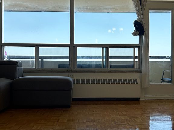 4th image of 505 Cummer Ave #707
