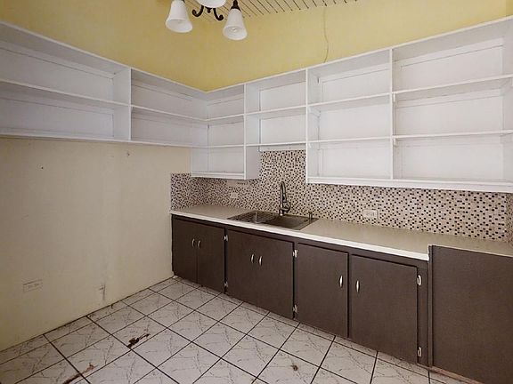 5th image of 174 Sion Hill Est #Qu