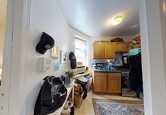 2nd image of 107 Thompson St APT 3C