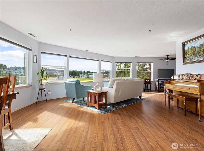 5th image of 651 SE Bayshore Drive #C102