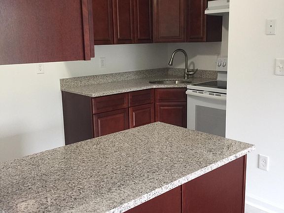 4th image of 21 Norwich Pl #18