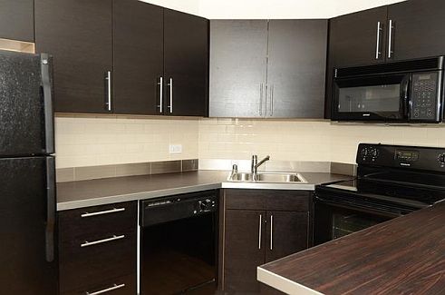 1st image of 1122 N La Salle Dr #0