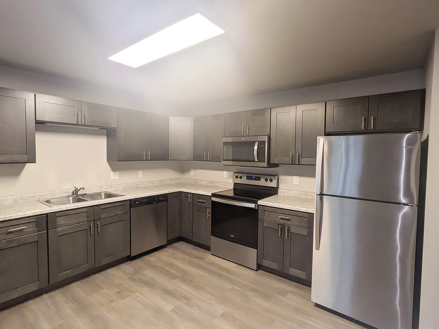 Amber Valley Apartments — Photo 4