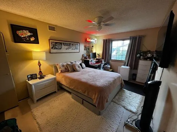 5435 Babcock Ave, Valley Village, CA 91607