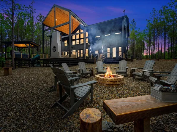 19 Bear Cedar Trl, Broken Bow, OK 74728