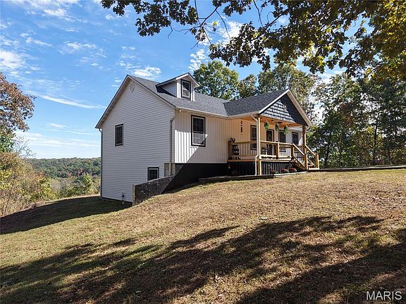 2nd image of 19500 Ridge Ln