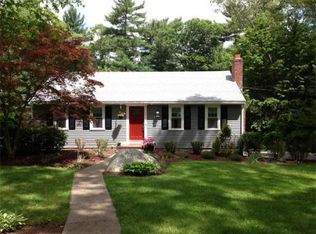 121 Tower Hill Dr, Hanover, MA 02339
