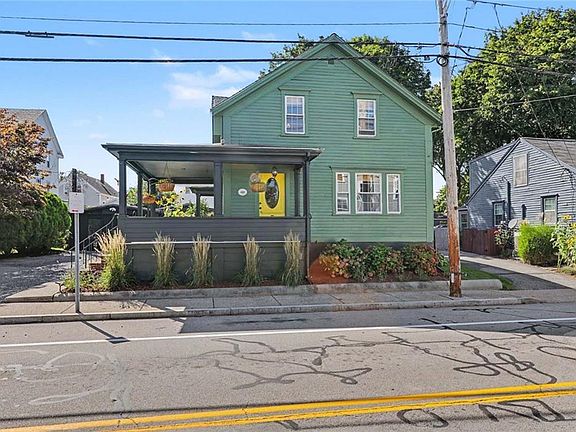 4th image of 307 Main St