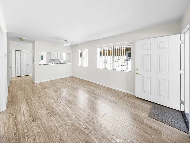 10225 Fernglen Ave #1/2 — Photo 2