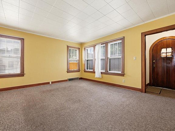 5th image of 2657 Avenue B
