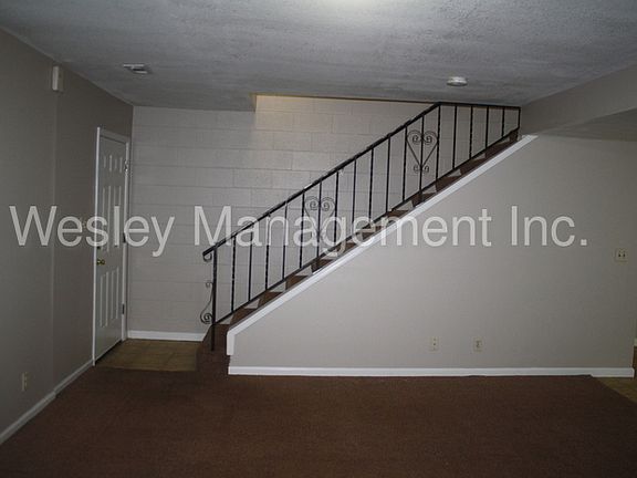 5th image of 909 Halderman St