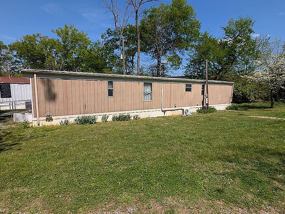 3rd image of 7941 Maggie Ln