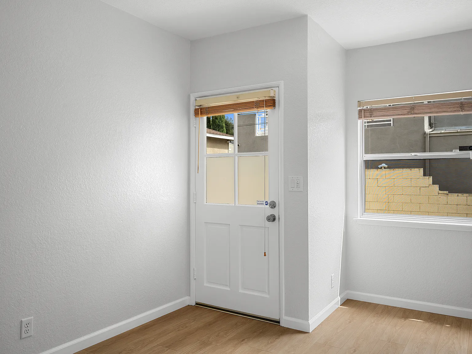 3 bed, 1460 sqft, $3,995 — Photo 3