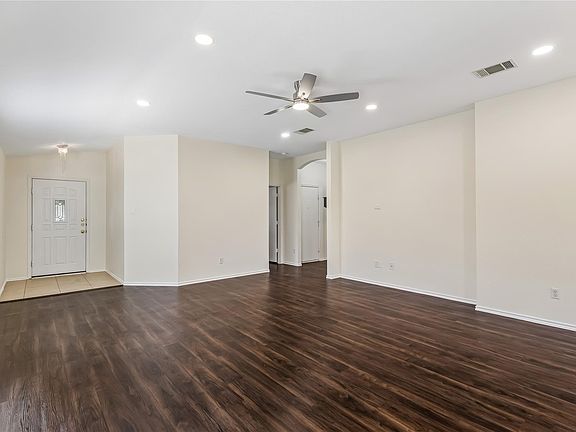 3rd image of 505 Washington Square Dr #1D