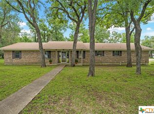 748 Goetz Rd, Cameron, TX 76520