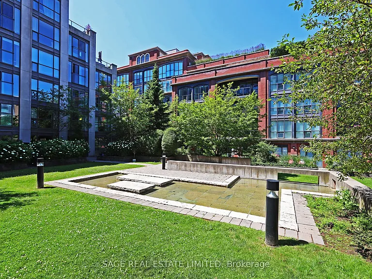 11 Soho St #405 — Photo 23