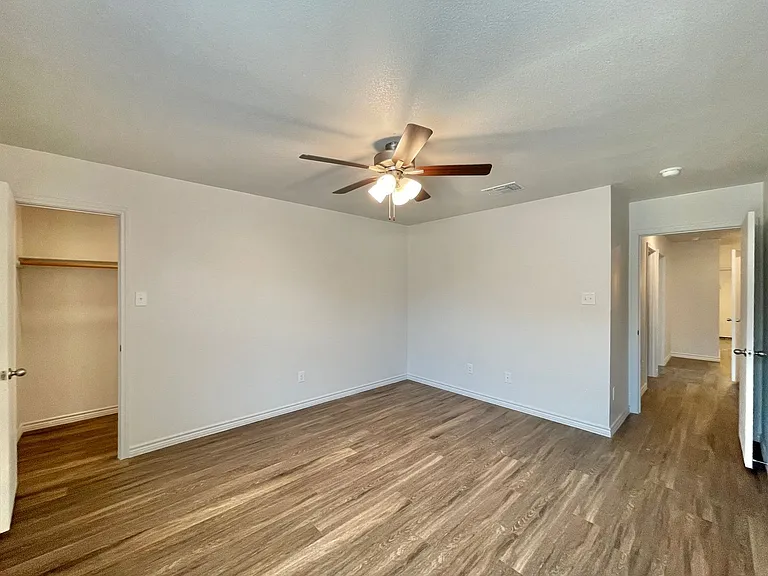 1802 Montell St — Photo 19