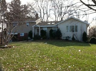 2560 Betzwood Dr, Norristown, PA 19403