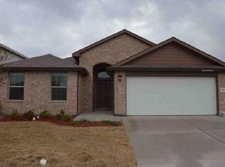 609 Creekview Dr, Azle, TX 76020