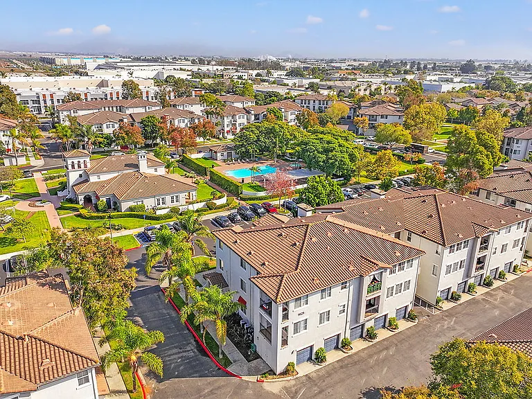 Tierra Vista — Photo 39