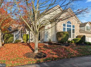 64 Legacy Oaks Dr, Richboro, PA 18954