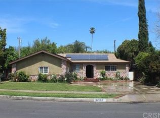 22155 Kittridge St, Canoga Park, CA 91303