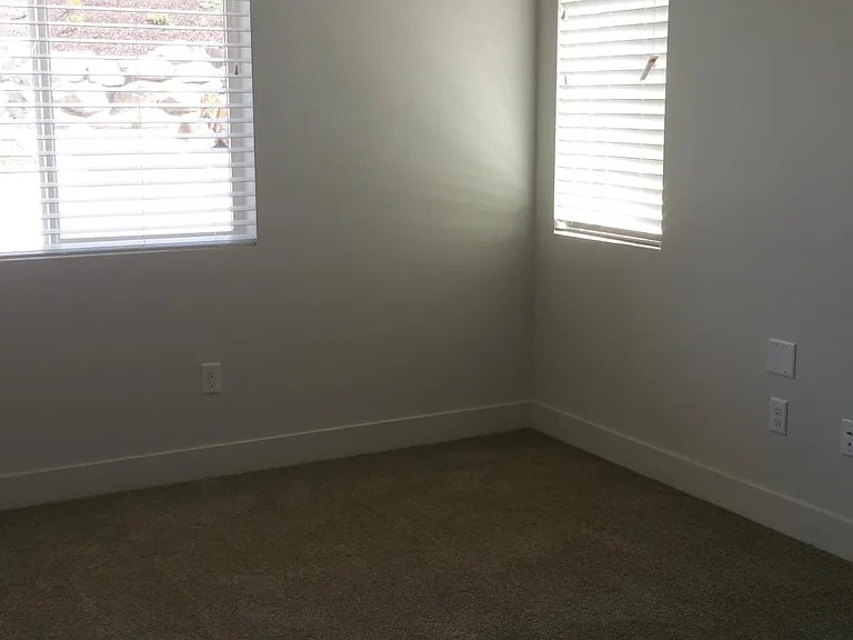 1070 E Riches Ave #9 — Photo 5