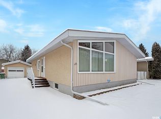 893 22nd STREET E, Prince Albert, SK S6V 1N9