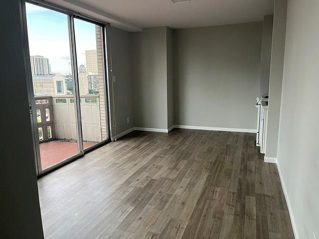 1st image of 2016 Main St APT 809