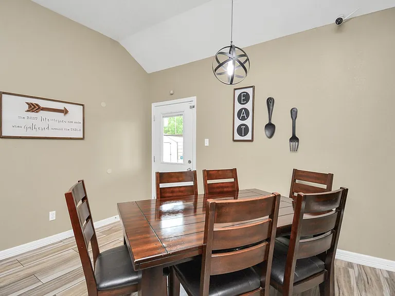 3102 Ash Dr — Photo 11