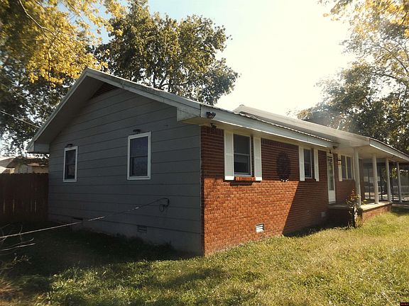 3rd image of 135 2nd St
