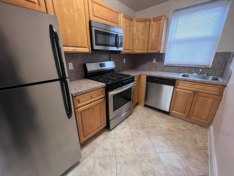 2nd image of 164-20 Highland Ave #3O