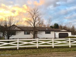 21145 22 Mile Rd, Paris, MI 49338