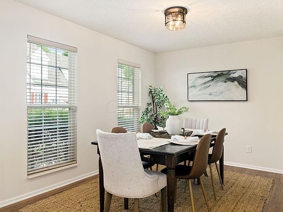 2nd image of 8662 Lazelle Commons Dr