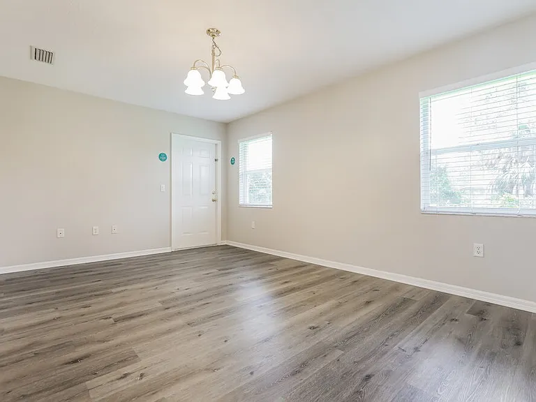 5905 Humkey St — Photo 6