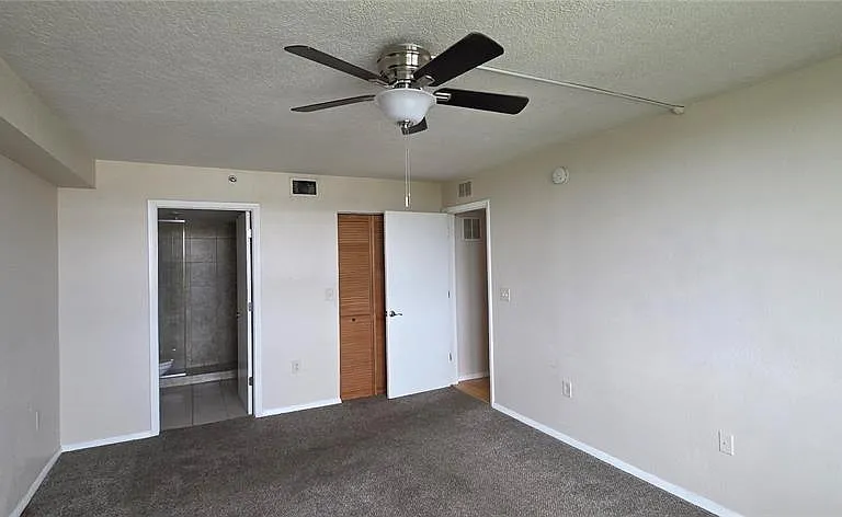 701 S Madison Ave #407 — Photo 16