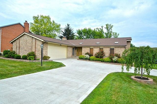1st image of 6058 Hillsdale Ln