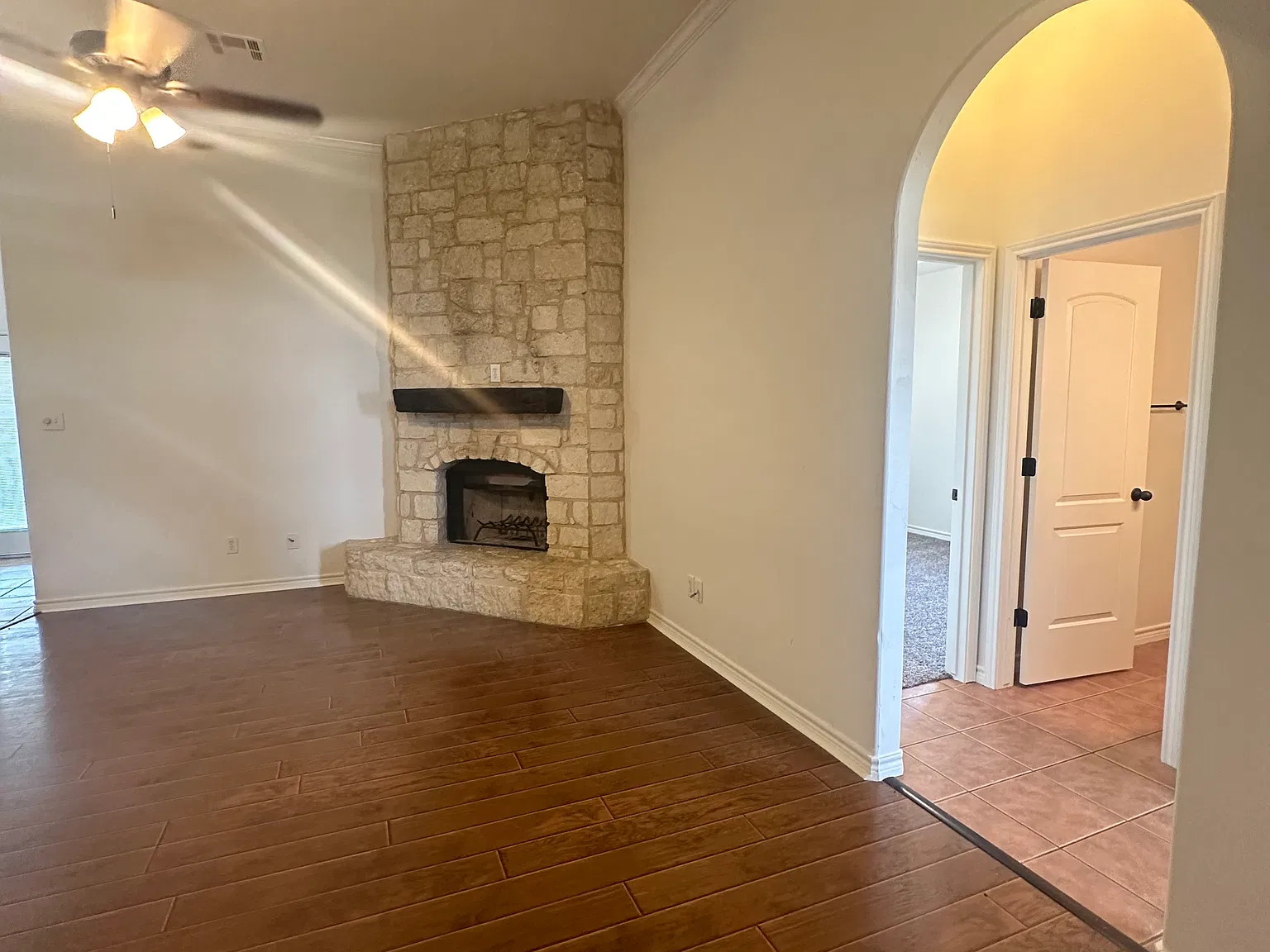 3 bed, 1431 sqft, $1,695 — Photo 4
