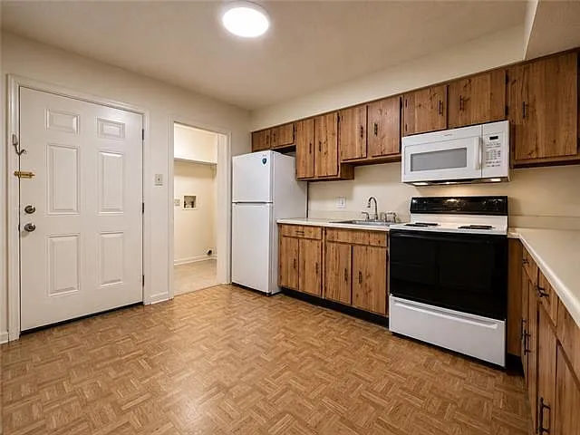 5987 Tullis Dr — Photo 5