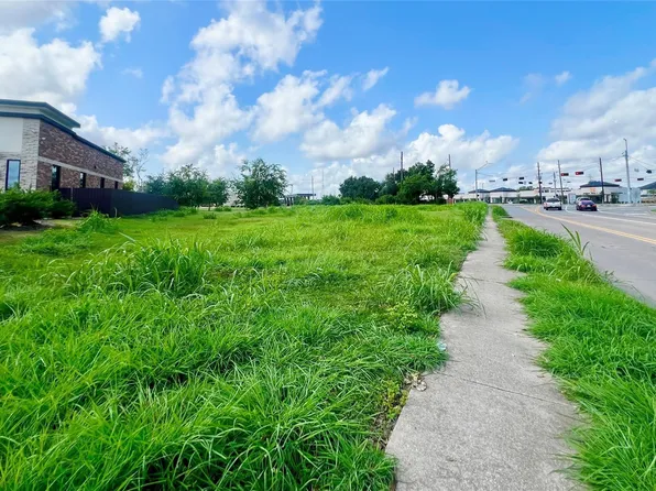 2023 5th St, Stafford, TX 77477