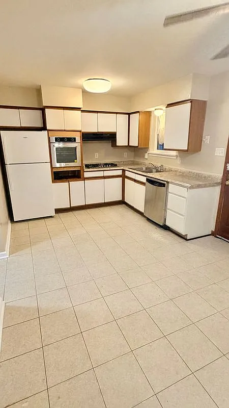 2 bed, 2.0 bath, 1115 sqft, $1,600 — Photo 3