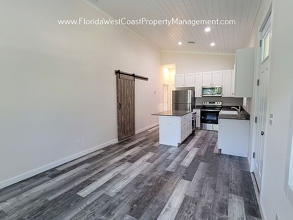 3rd image of 567 18th St E